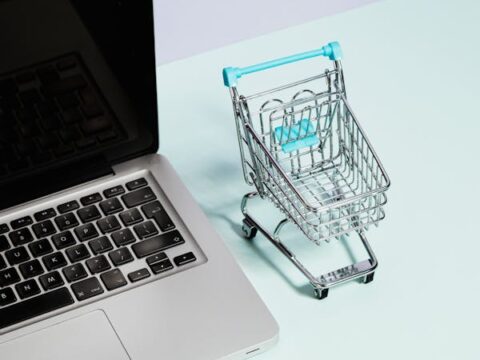 Best platforms to buy and sell cars easily online in 2025